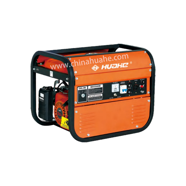 ما هي كمية البنزين التي يستخدمها المولد؟